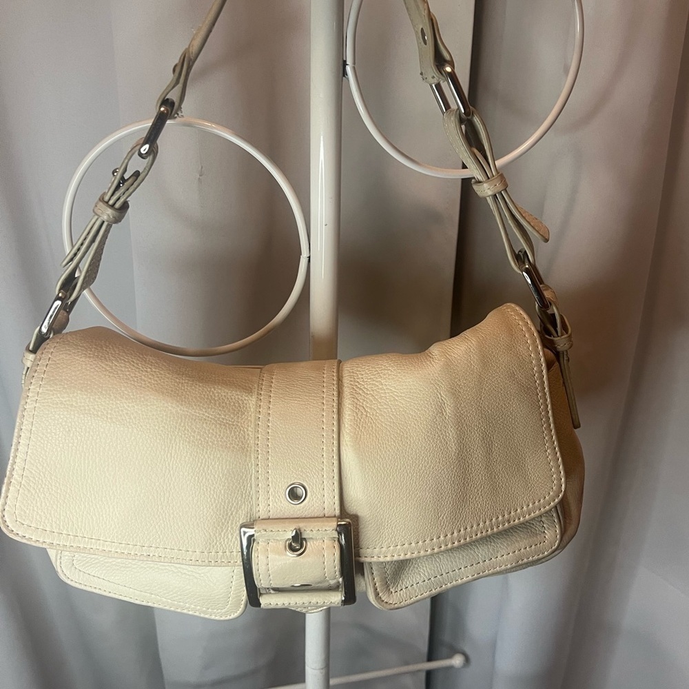 Vintage Clarks Cream Leather Shoulder Bag